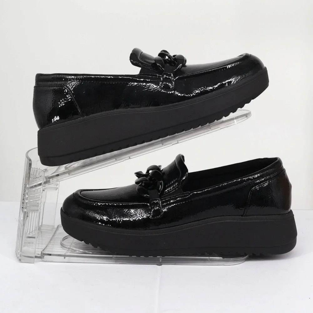 Clarks Zylah May Black Crinkle Patent Chain Platform Loafer 9 M NIB Office Siren